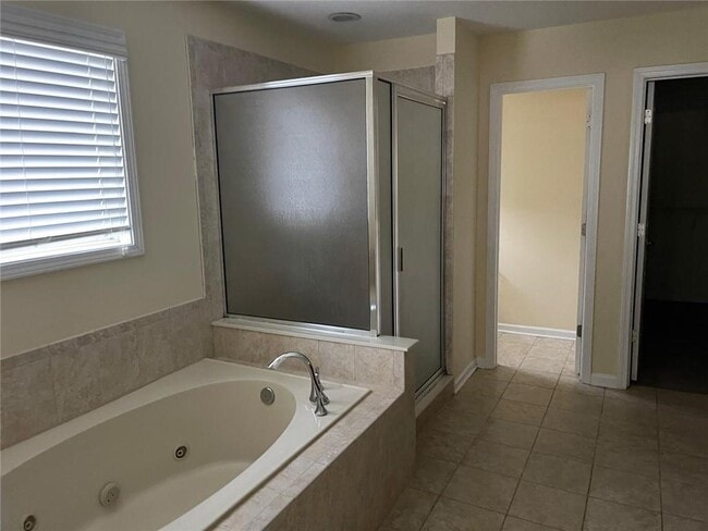 Building Photo - 5645 Princeton Run Trail