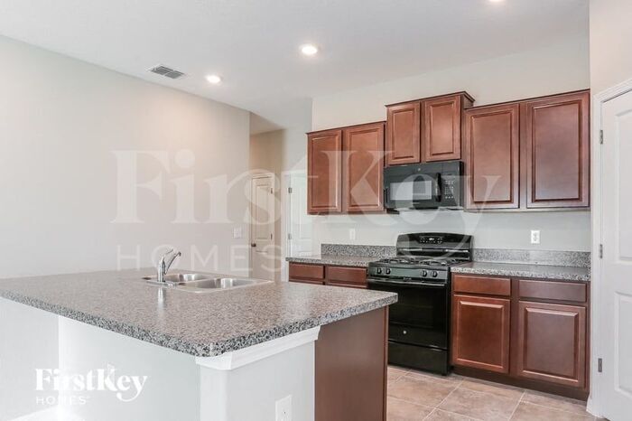 Building Photo - 5028 White Chicory Dr