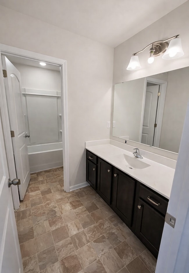 Building Photo - 5015 Weddington Rd