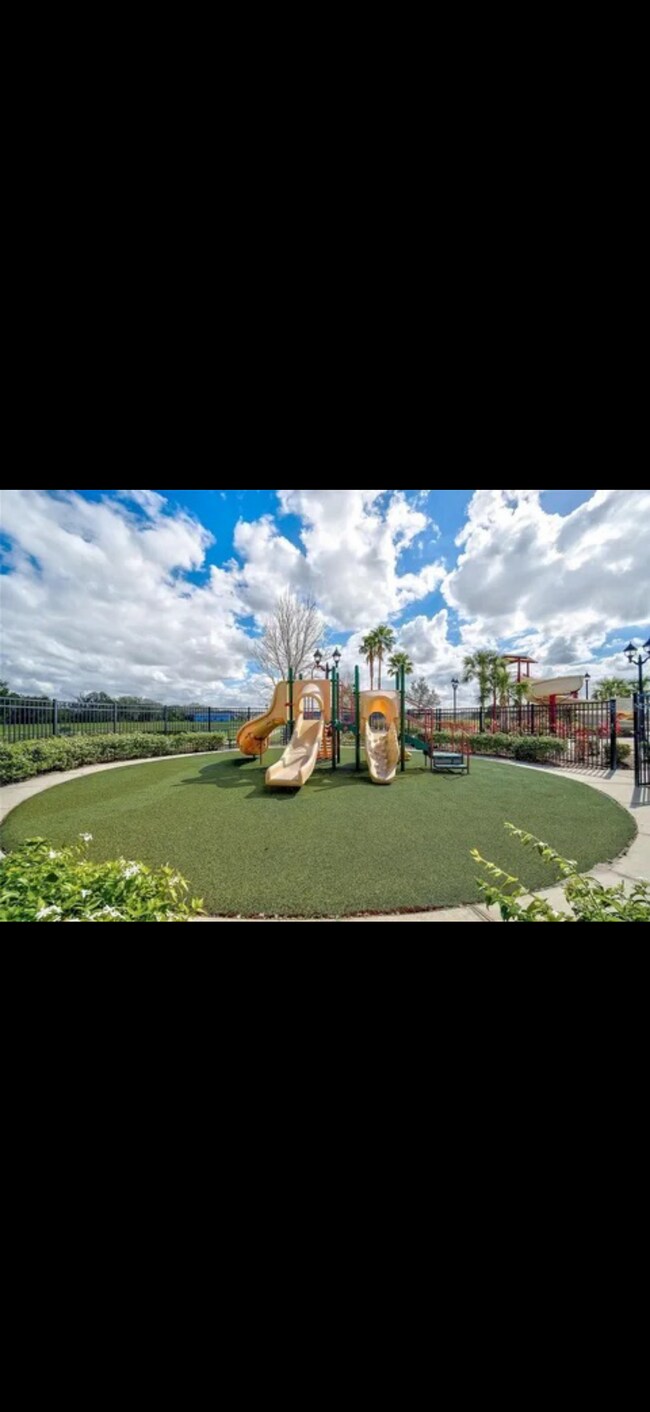 Building Photo - 4325 Renwick Dr