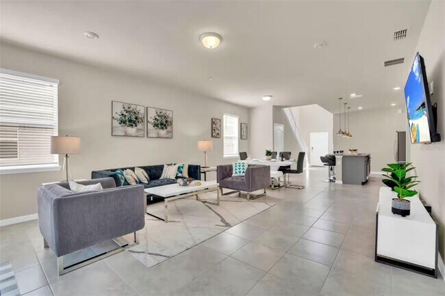 Building Photo - 7267 Oakmoss Loop