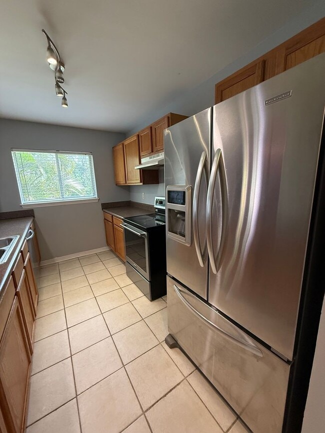 Building Photo - Beautiful 2BR/2BA Condo in Sarasota!