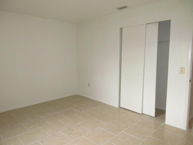 Building Photo - 11348 Linden Dr