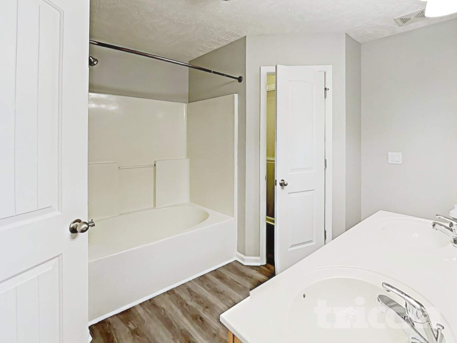 Building Photo - 110 Aretha Ct