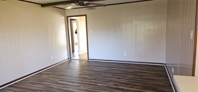 Building Photo - 2114 Yorktown Ct N