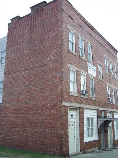 Building Photo - 117 S Bank St