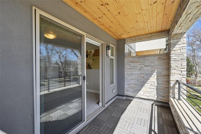 Building Photo - Rare University/Observatory Park 4 Plus Bed, 4.5 Bath Home