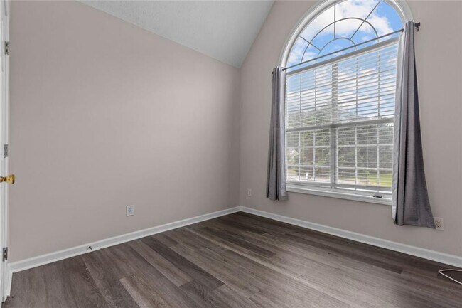 Building Photo - 3854 Wheaton Ct
