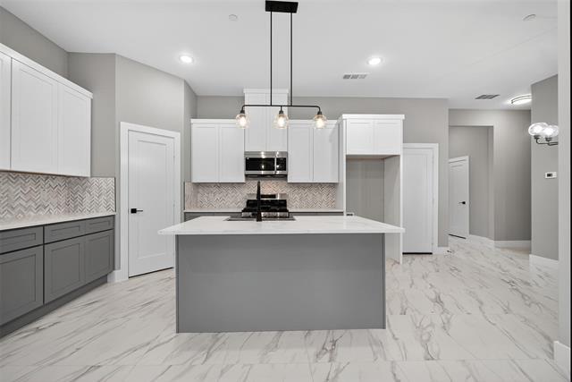 Building Photo - 2366 Usman Dr