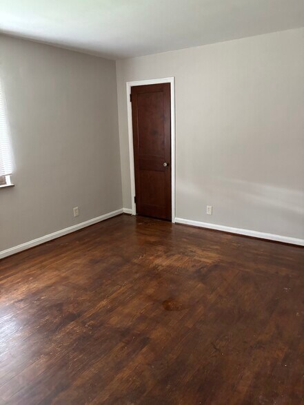 Building Photo - 101 Kyles Ln