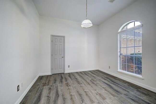 Building Photo - 17407 Winfield Square