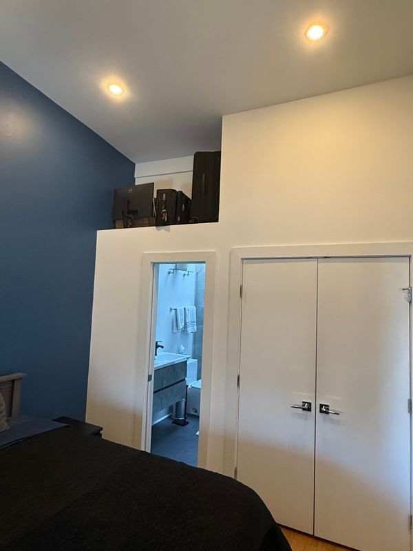 Building Photo - 1221 Oates St NE
