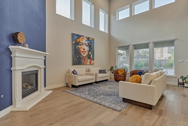 Building Photo - 15230 Tree Swallow Ct