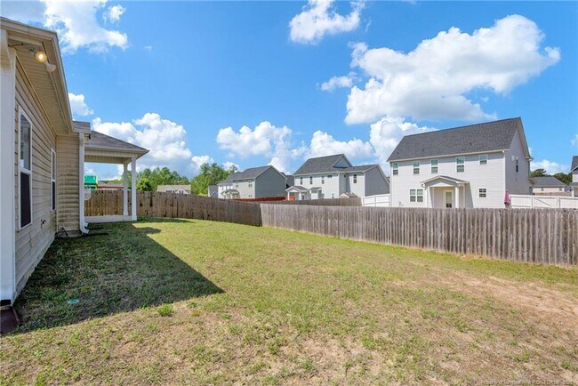 Building Photo - 2346 Spinning Wheel Rd