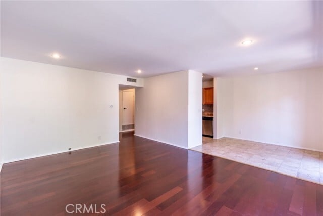 Building Photo - 15344 Weddington St