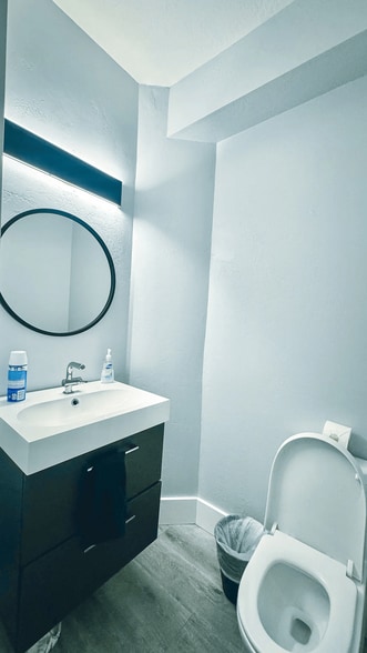 Building Photo - 14380 Henry Day Rd