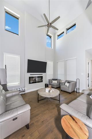 Building Photo - 467 Chambers Pl