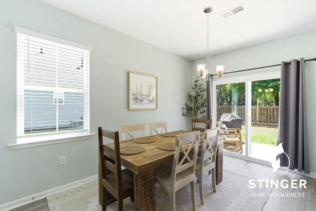 Building Photo - 9 Camp Saxton Way