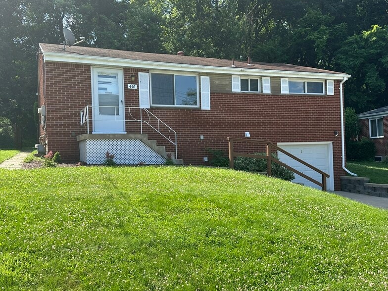 Primary Photo - 416 Macbeth Dr