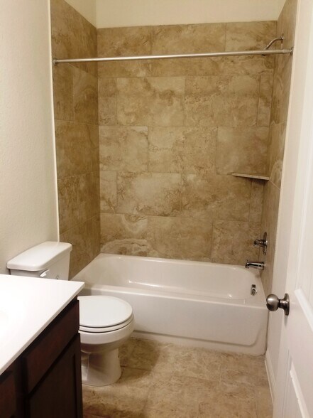 Building Photo - 3810 Flat Rock Mountain Dr