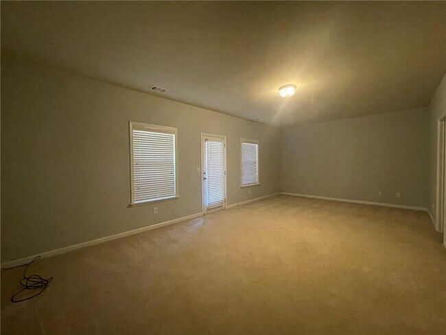 Building Photo - 6050 China Rose Ln