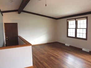 Building Photo - 607 Cheyenne Cir