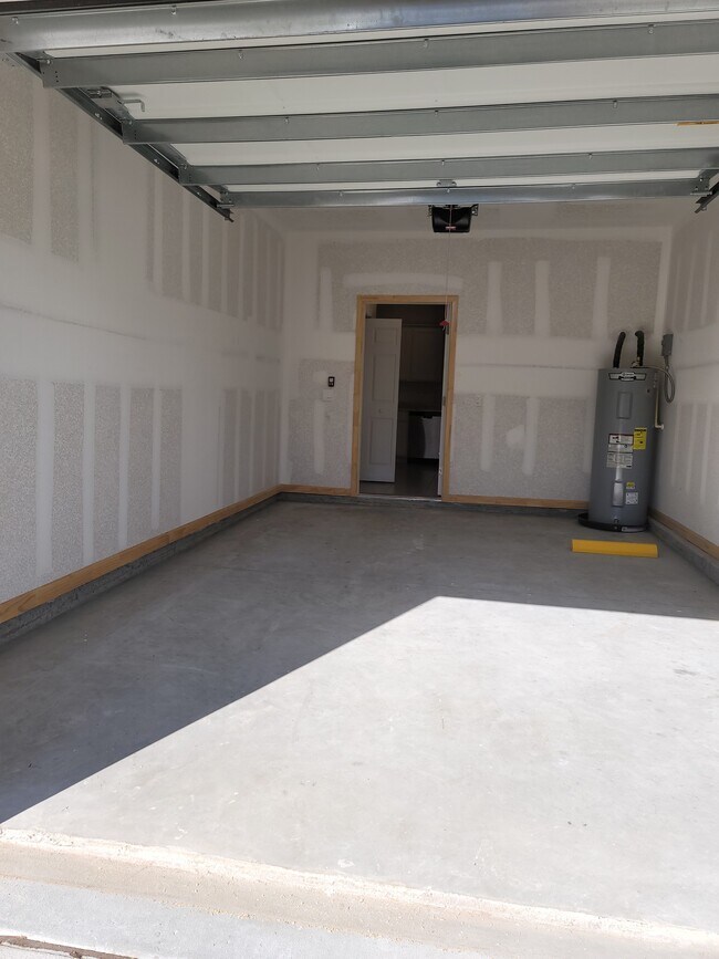 Single car garage w/2 openers - 9025 Gifford Dr