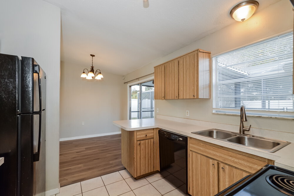 Building Photo - 648 Caribou Ct