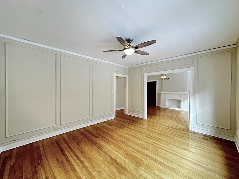 Building Photo - 1324 Oak Ave