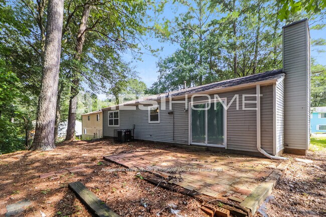 Building Photo - 4750 White Oak Trail
