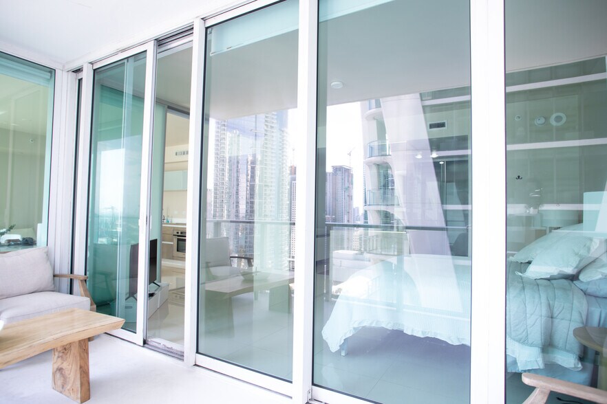 Building Photo - 1040 Biscayne Blvd