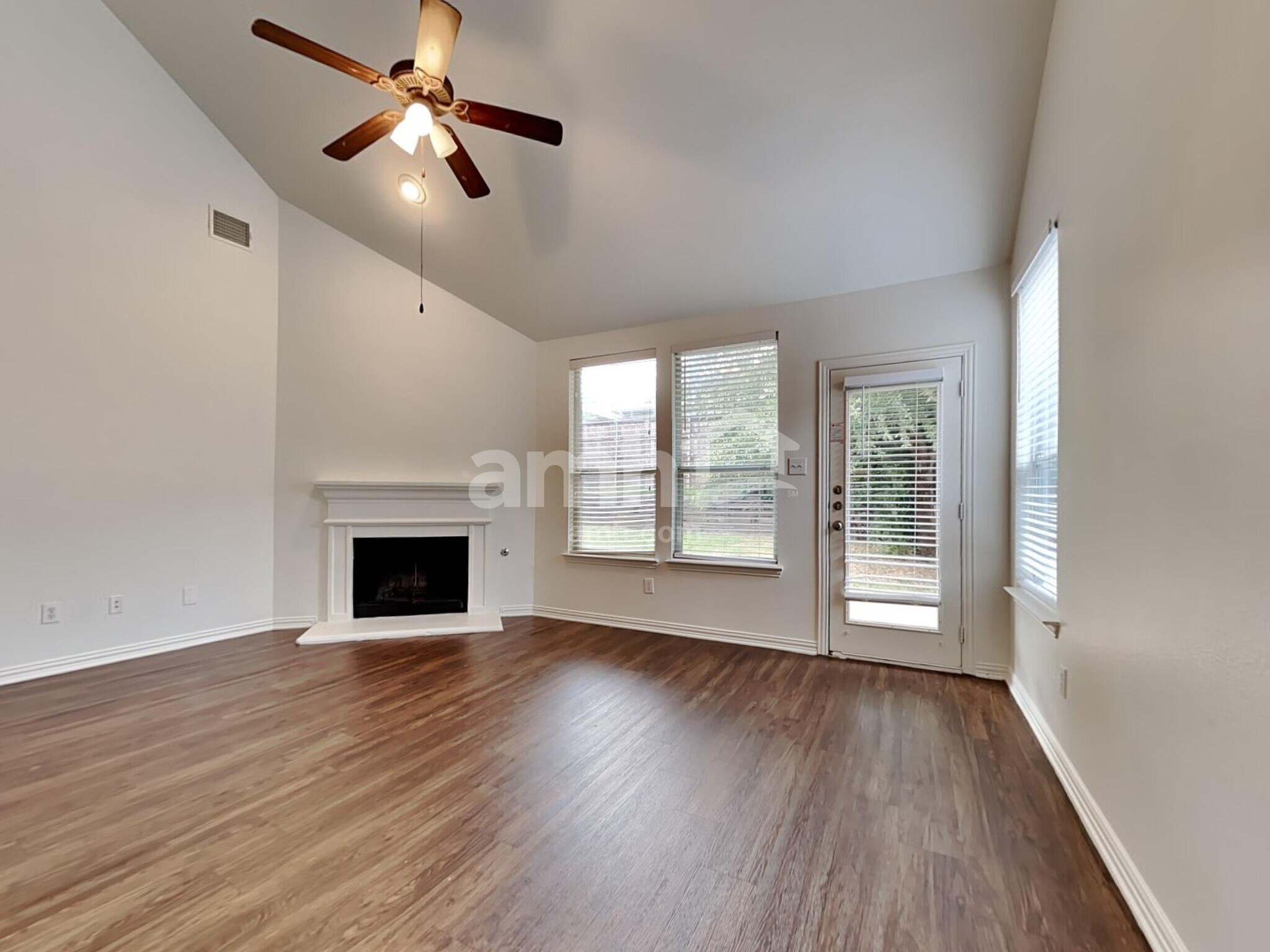 Building Photo - 8752 Lariat Cir