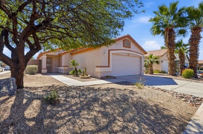 Building Photo - 3001 W Matthew Dr