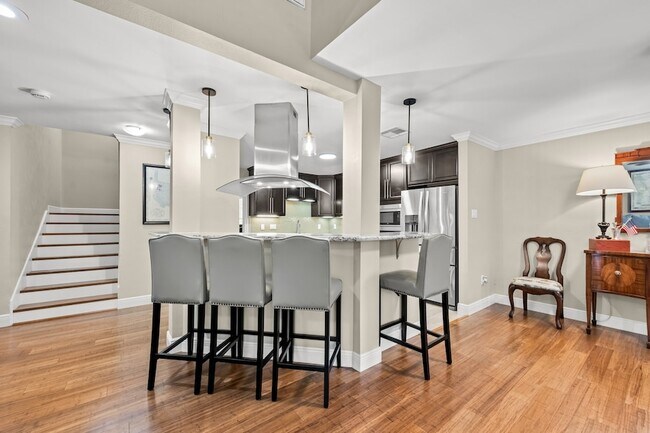 Building Photo - 43 Hickory Oak Dr