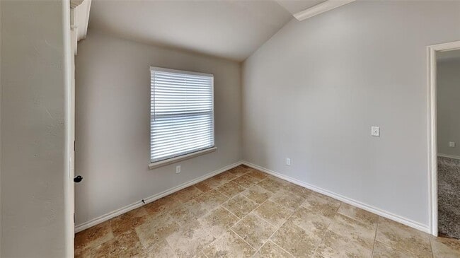 Building Photo - 6520 Bentwood Dr