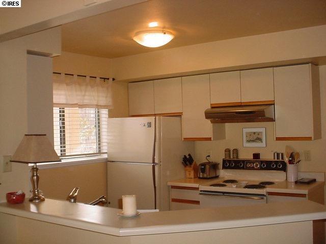 Building Photo - 20 S Boulder Cir