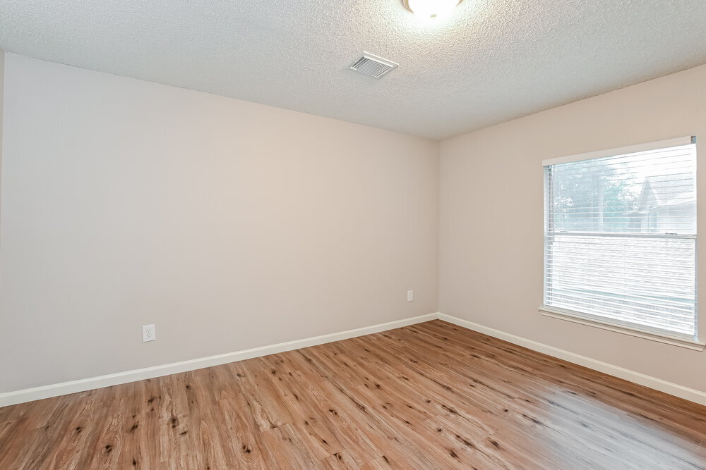 Building Photo - 8930 Stoney Bend Dr