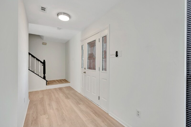 Building Photo - 1434 Chestnut Springs Ln