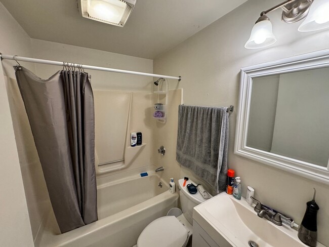 Building Photo - 310 Belchertown Rd