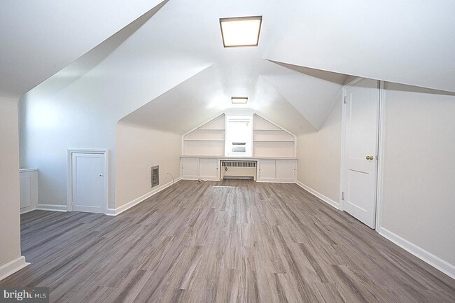 Building Photo - 1457 Manoa Rd