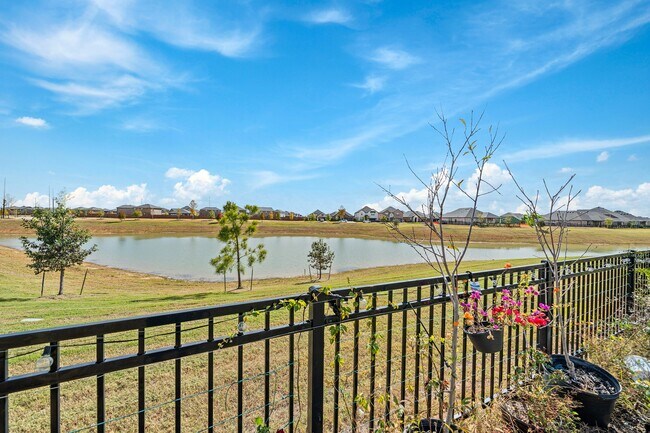 Building Photo - 2092 Terra Rose Dr