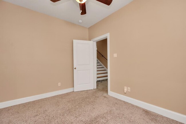 Building Photo - 2918 Leeland St