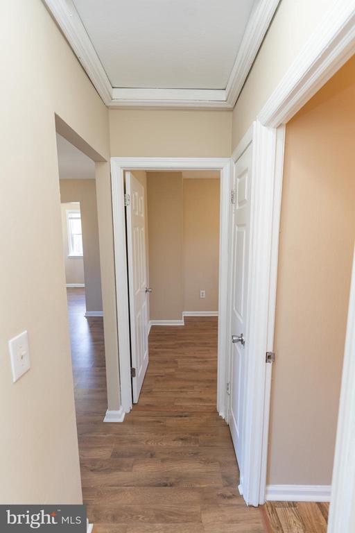 Building Photo - 504 Plover Rd