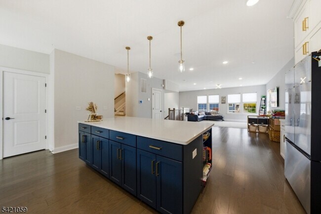 Building Photo - 12 Marigold Ct