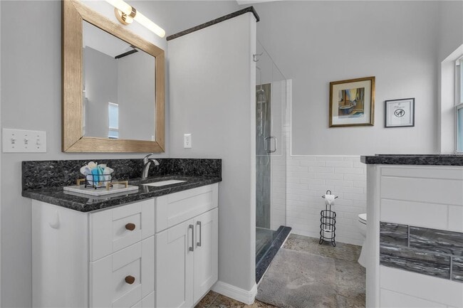 Building Photo - 16635 Palm Spring Dr