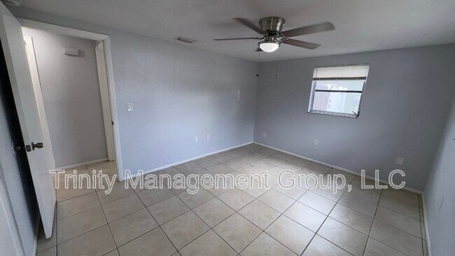 Building Photo - 8943 Windsong Ln