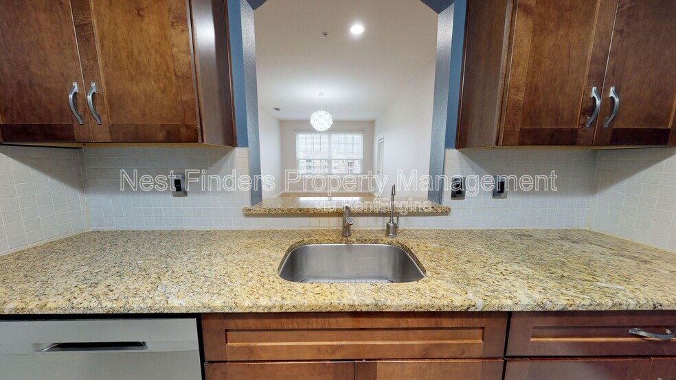 Building Photo - 7990 Baymeadows Rd E