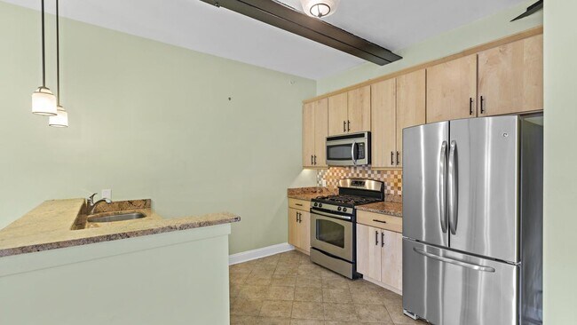 Building Photo - 59-63 WEST 30TH ST-