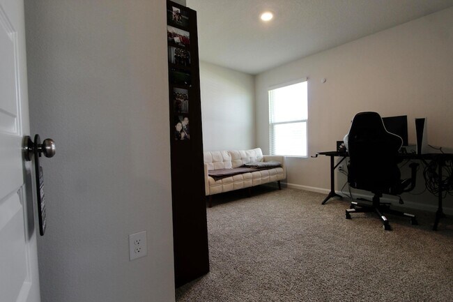 Building Photo - 2662 Saltgrass Wy