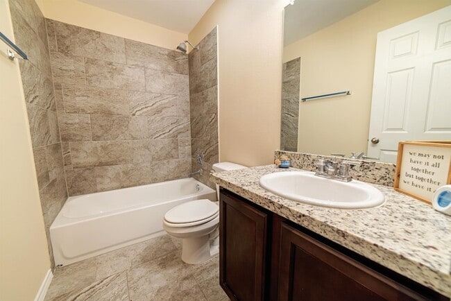 Building Photo - 3305 Charolais Dr